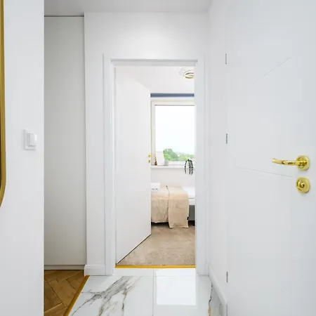Blue Sky By Oneapartments Apartament *